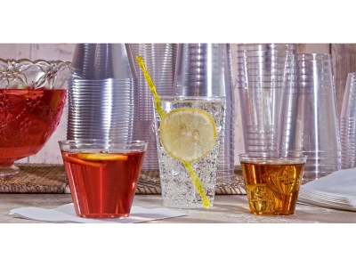 plastične čaše za sokove